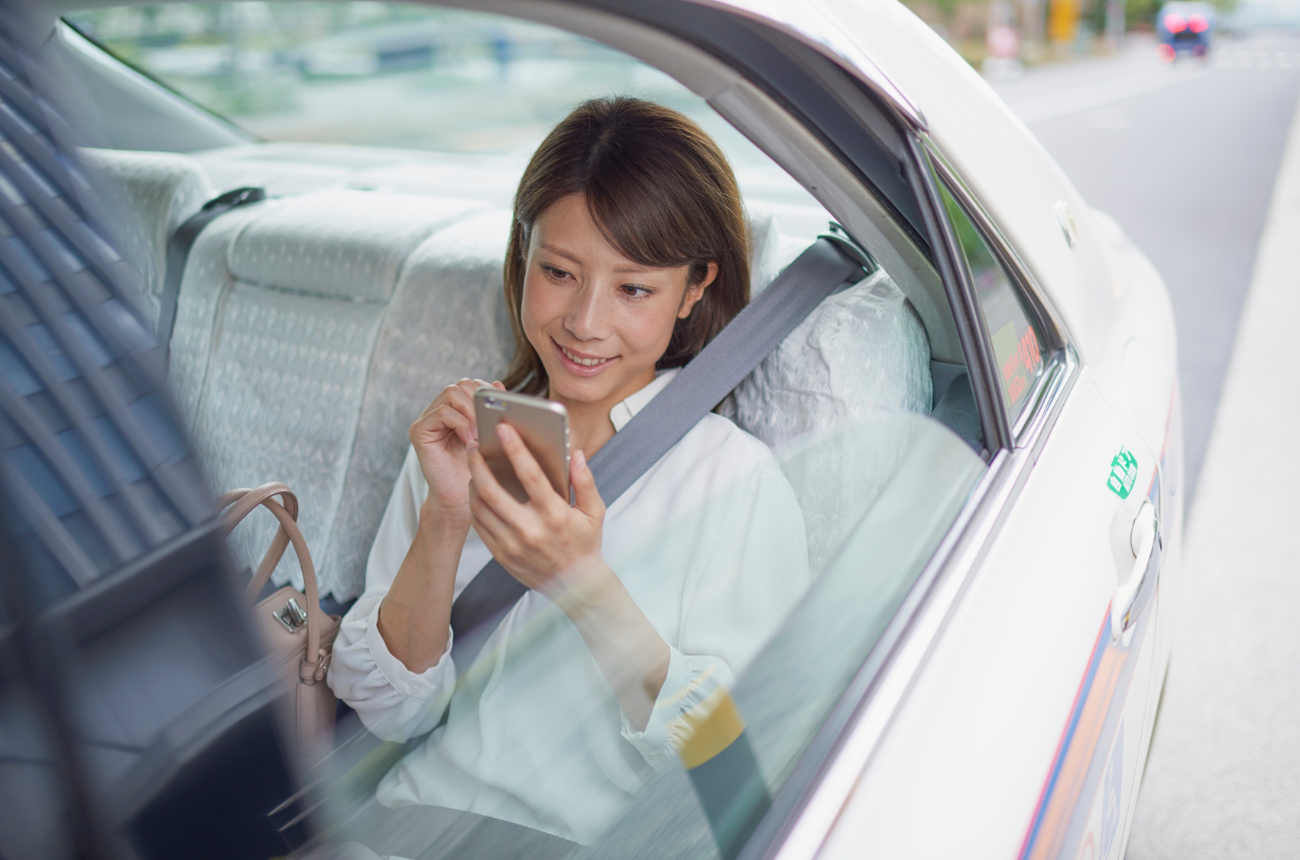 Top 5 Reasons to Book an Express Cars Taxi for Your Croydon to Gatwick Trip | Hassle-Free Travel